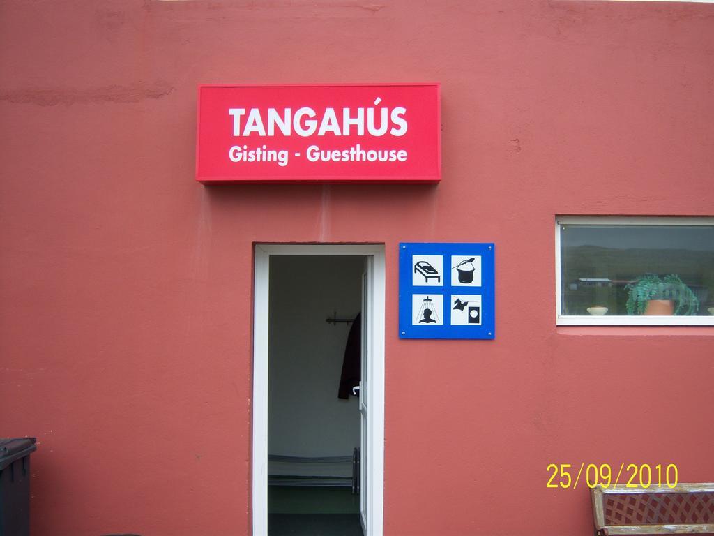 Tangahus Guesthouse Bortheyri Exterior foto